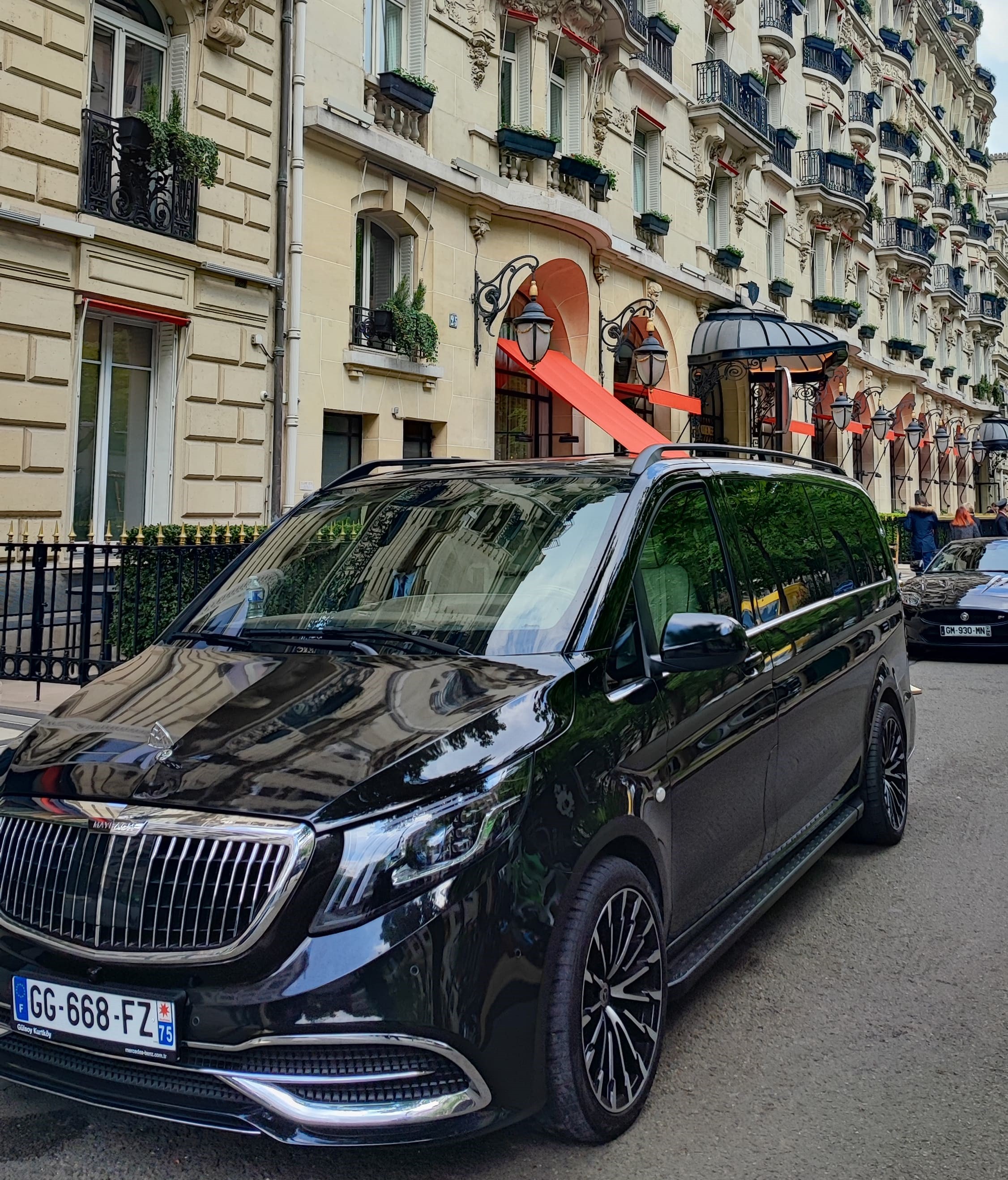 VTC Aulnay-sous-Bois — Chauffeur Privé Van Maybach VIP vers CDG, Le Bourget et Paris